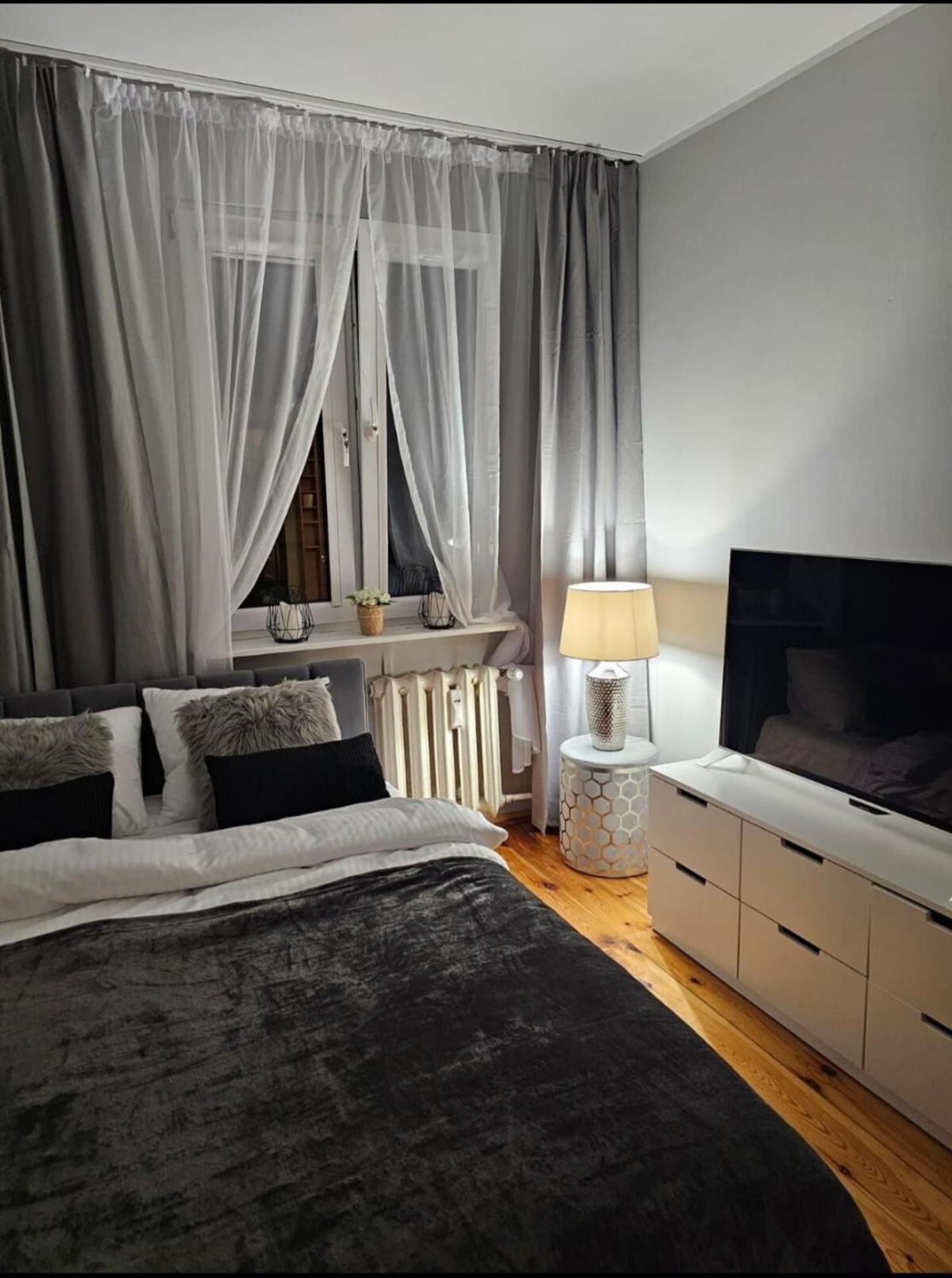 Apartment In Zyrardow 10Min To Suntago Kültér fotó